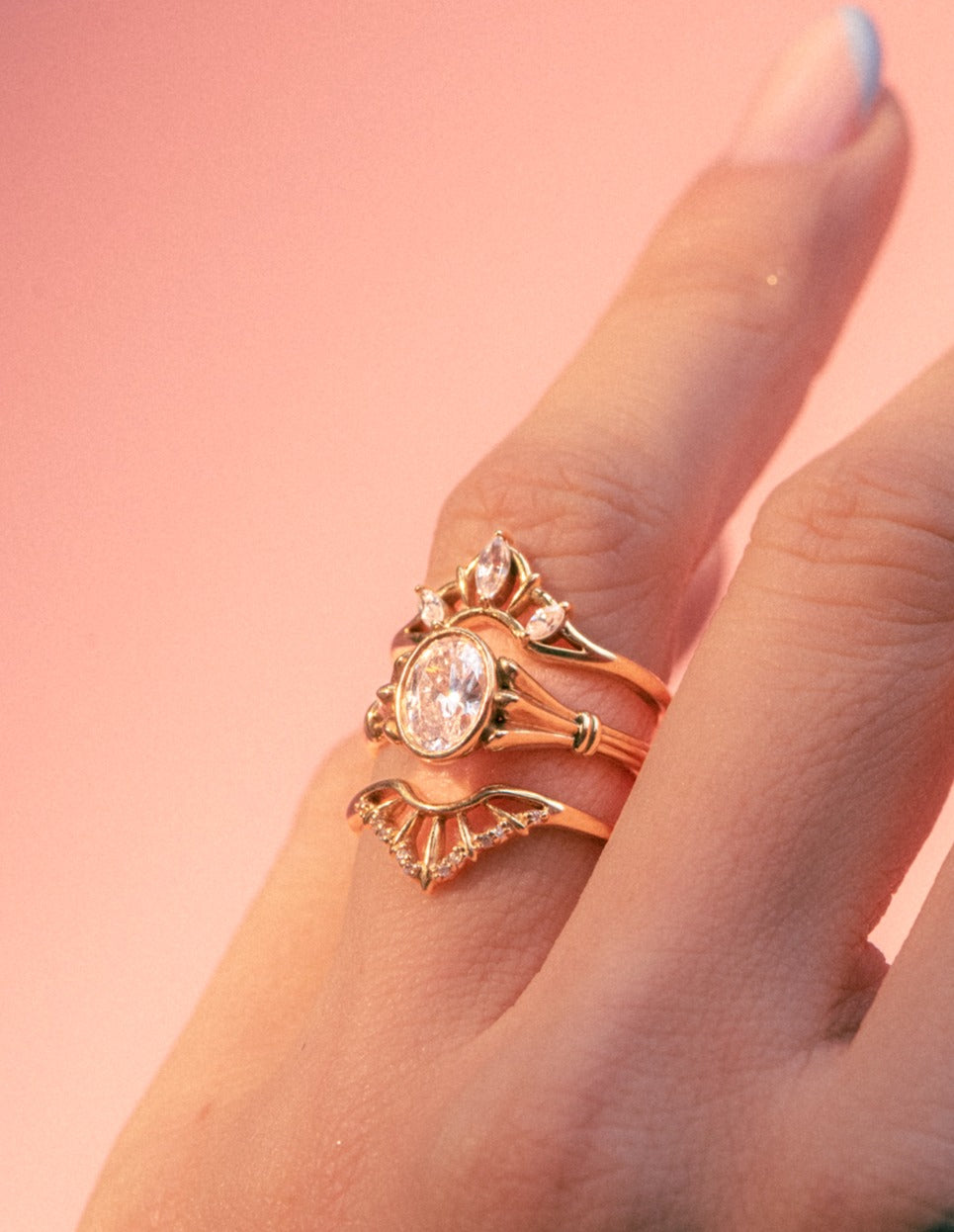 Anadara Oval Engagement Ring