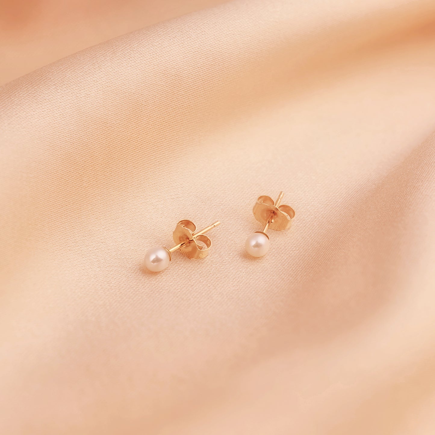 Pearl Studs